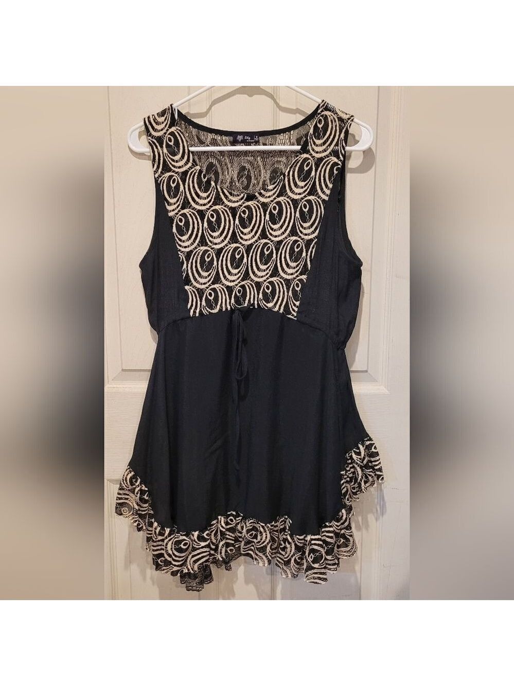 Lily By Firmiana Sleeveless Black/Gold Tunic Sz Medium